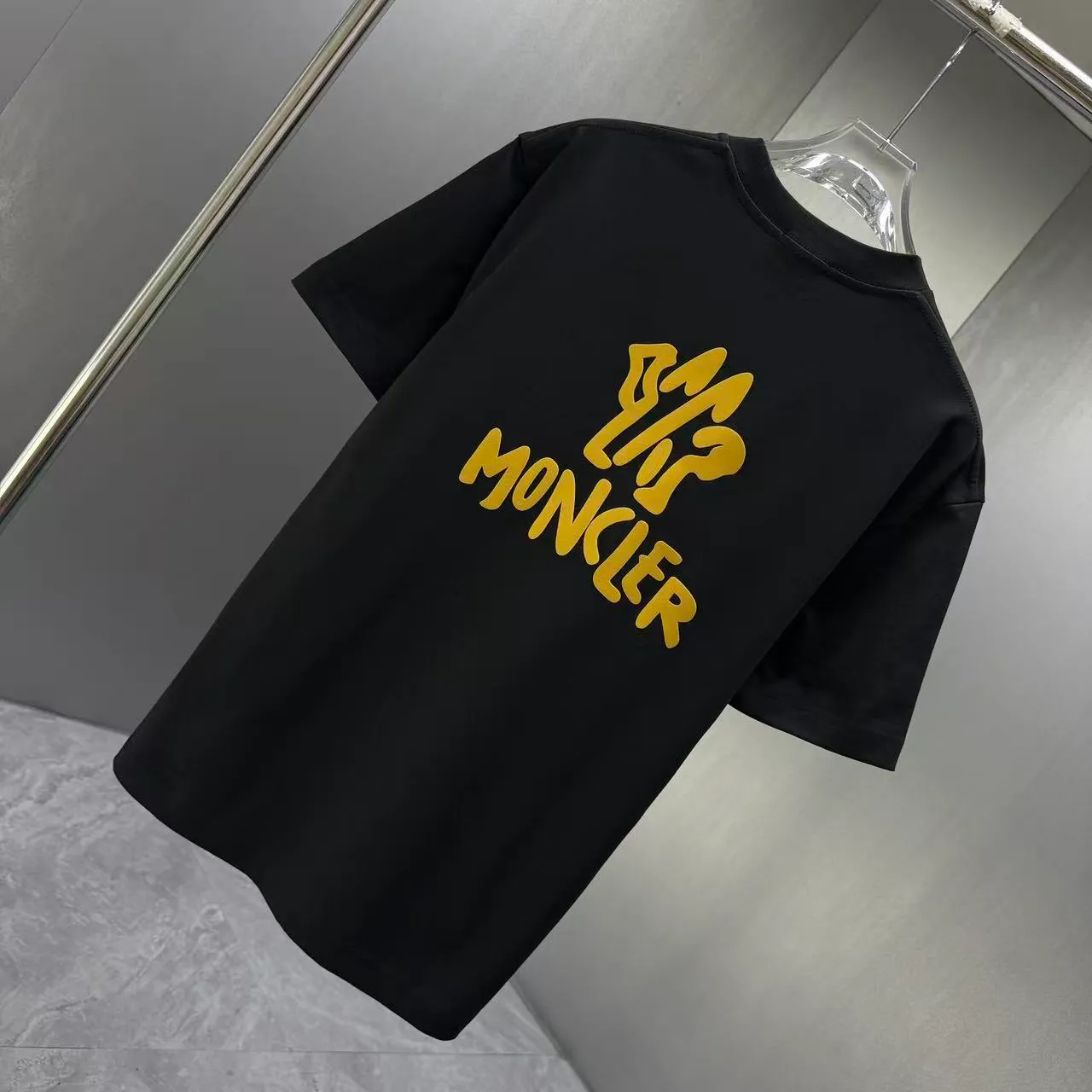 MONCL* * 2026 New Arrival T logo ：Black White Sizes：S M L XL XXL